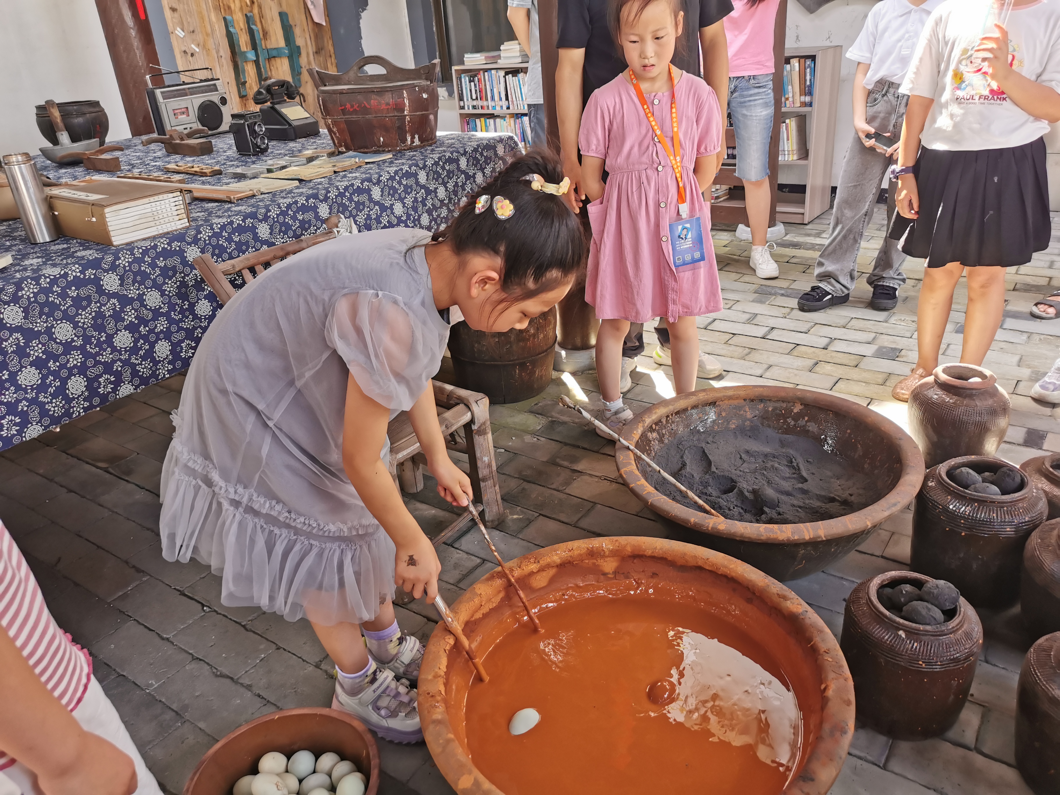 “老字号 • 中华行”了不起的国潮之细数百年老字号——牛通社小记者走进幸福的院子