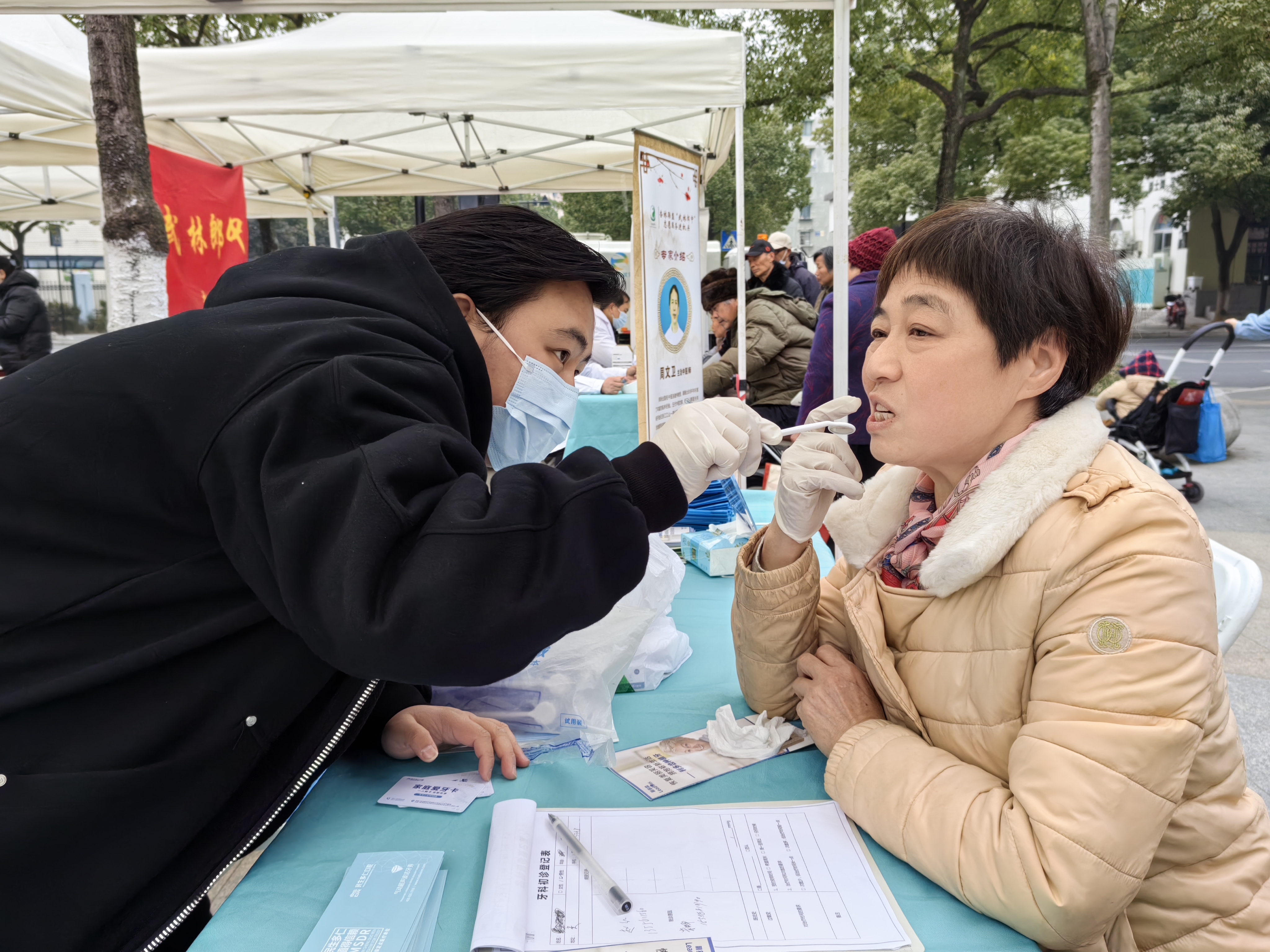 “国潮礼 民生惠” 杭州老字号进街区进社区系列活动——走进景安社区