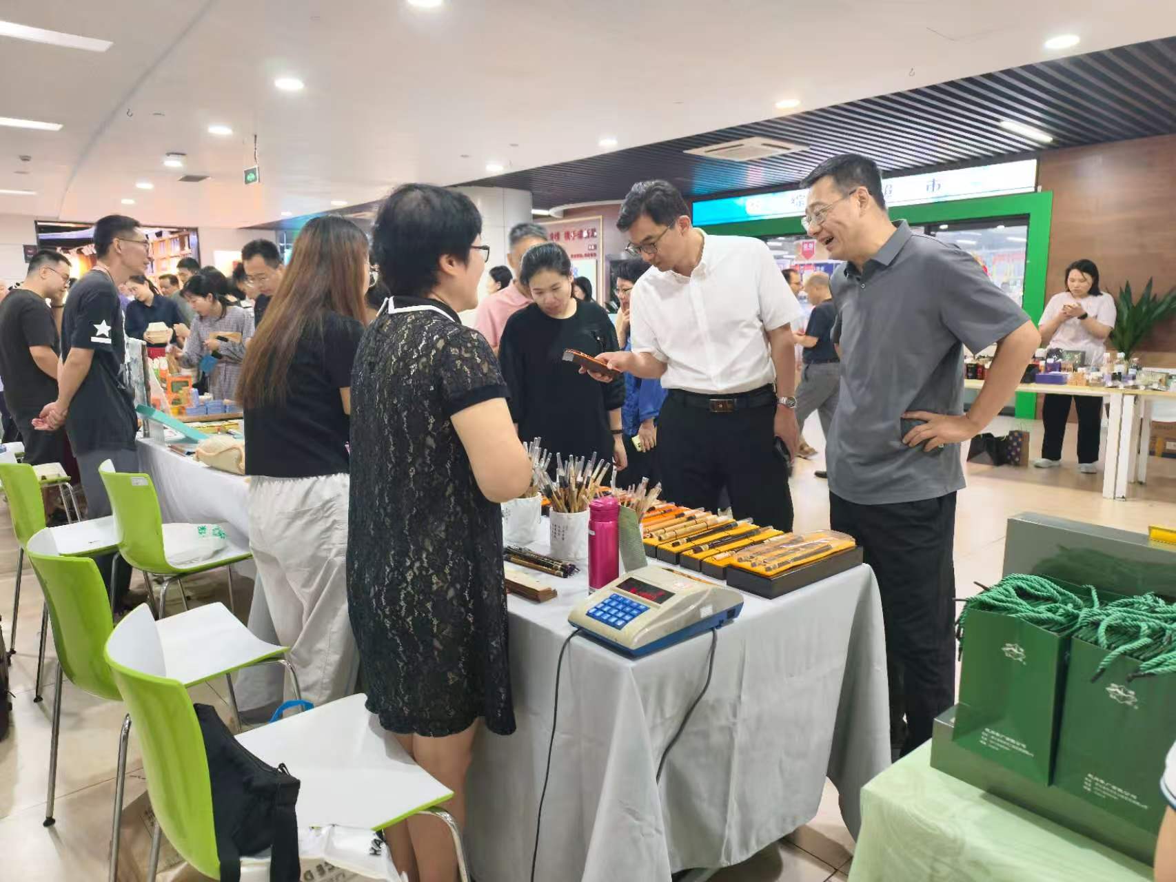 “月是故乡明，杭味最关情”——老字号走进杭州市民中心中秋市集圆满落幕